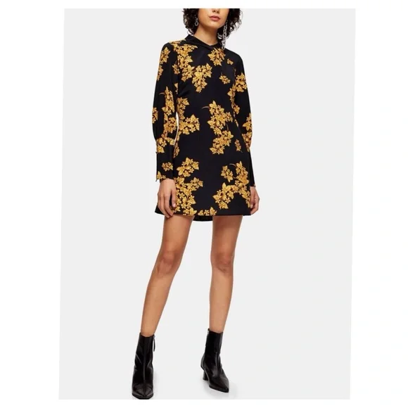 topshop floral long sleeve dress Topshop long sleeve satin maxi dress with bust seam in green floral print